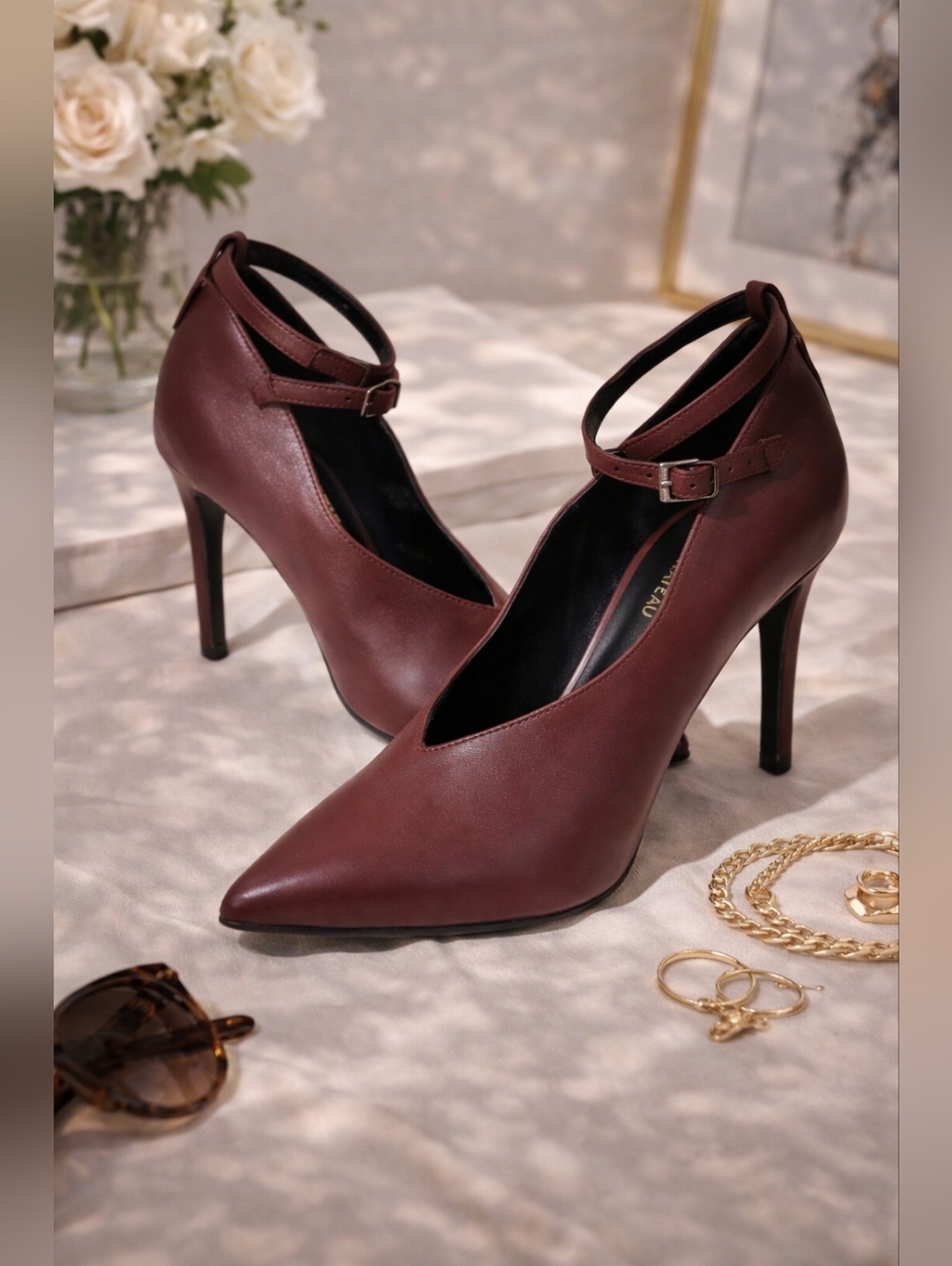 Burgundy Ankle Strap Heels Le Chateau Pointed Toe Pumps Size 6.5
